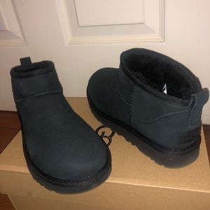 UGG Classic Ultra Mini